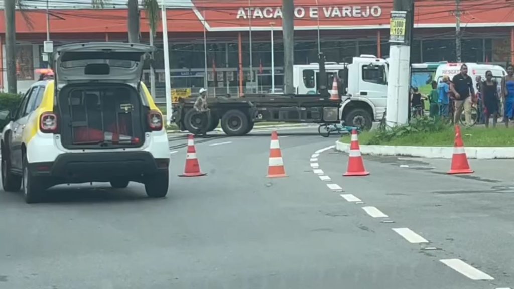 Serra Acidente Ciclista Caminhão